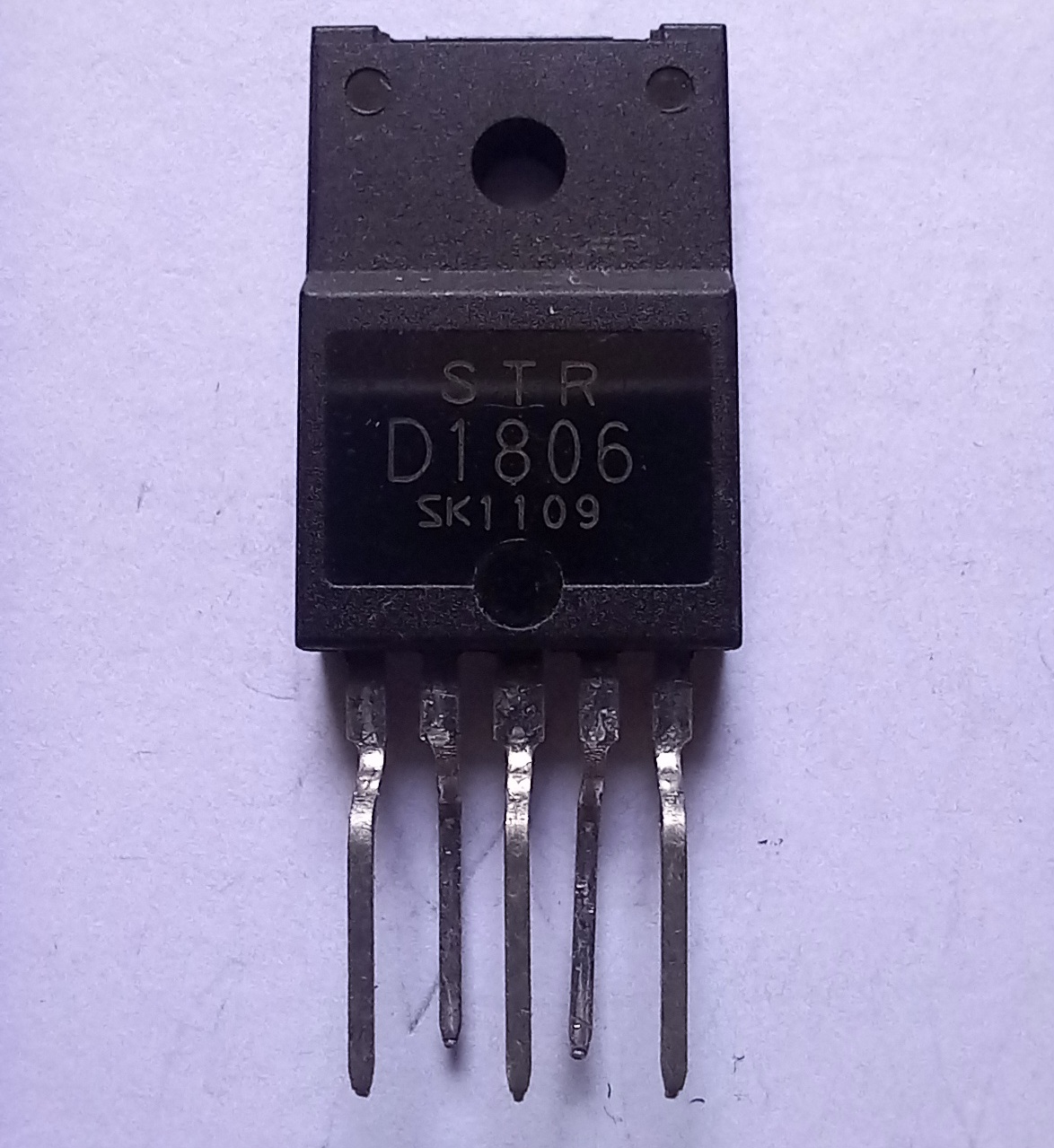 STR D1806