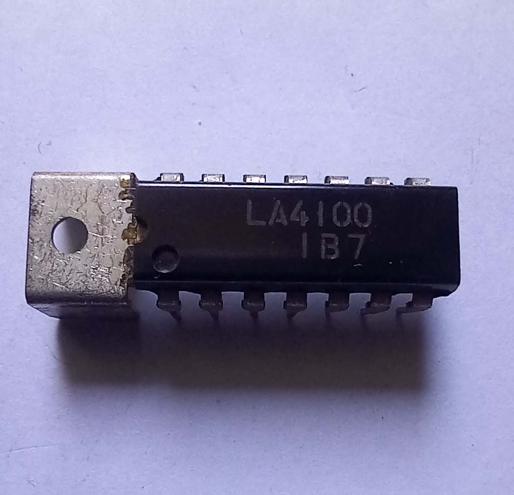 LA 4100